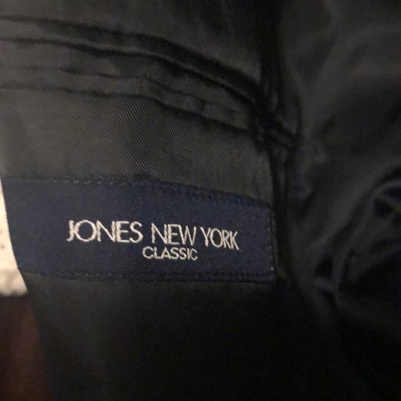 Men’s suit and coat - Picture 3 of 3